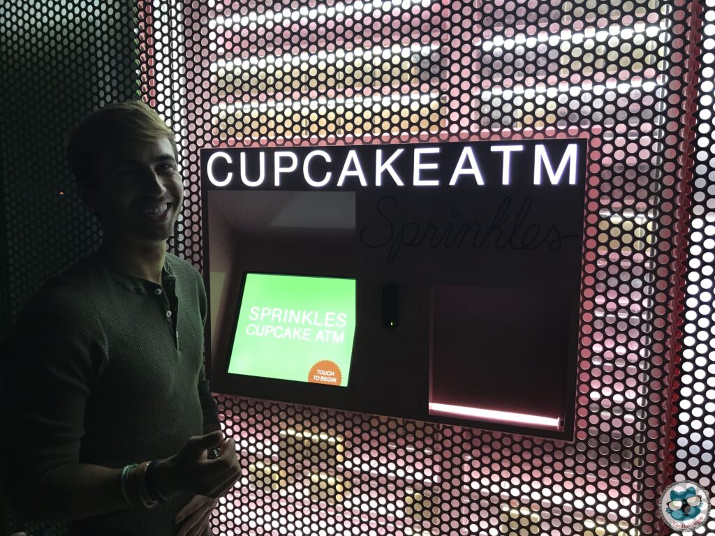 Los-Angeles-Sprinkles-Cupcake-ATM