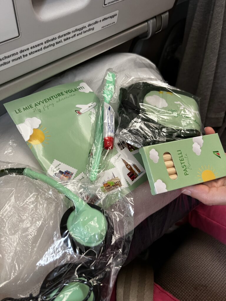 Giochi e passatempi da viaggio per bambini in aereo