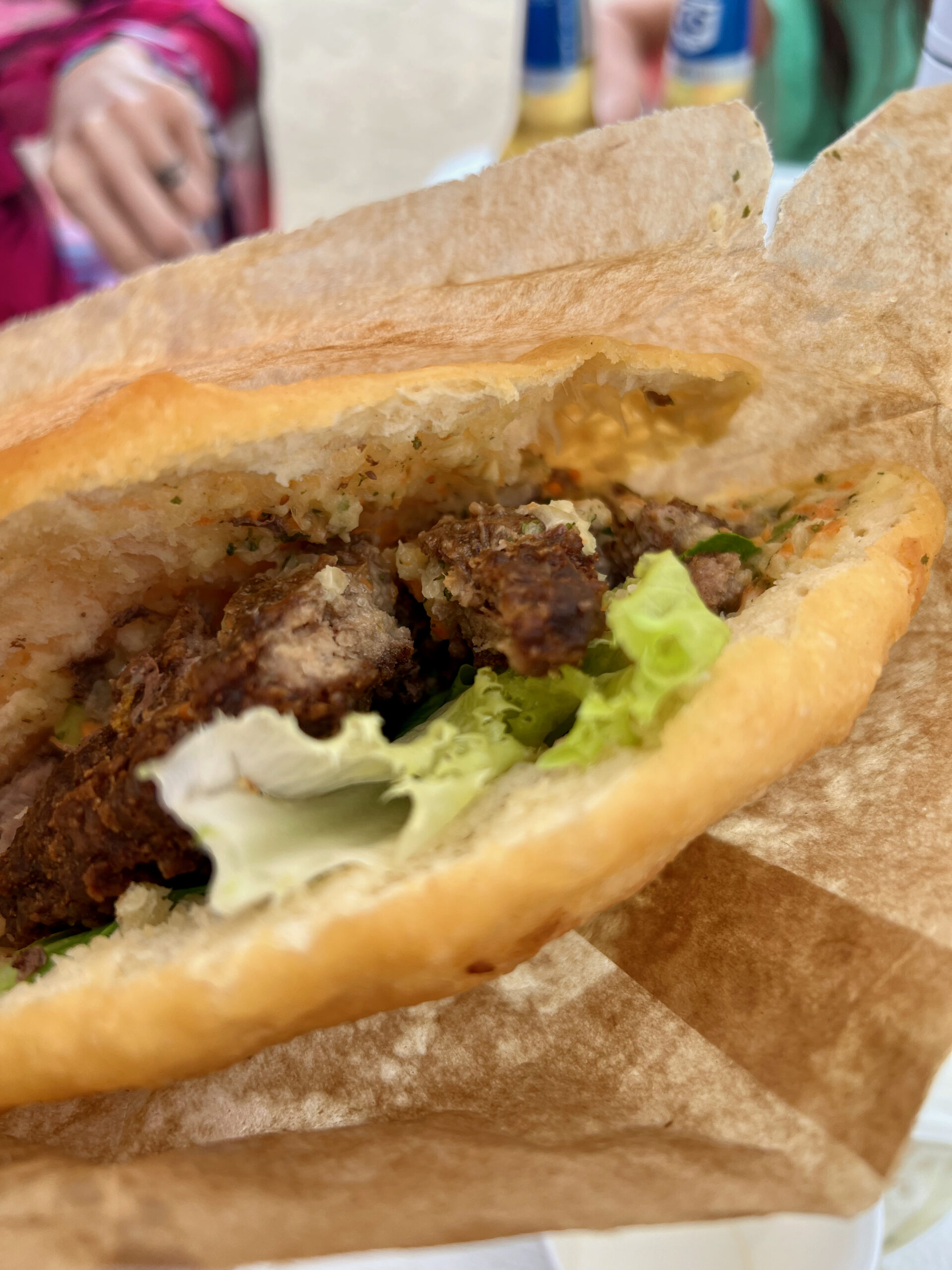 Un bokit, il panino fritto della Guadalupa